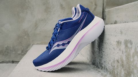 Saucony launches Kinvara Pro – a carbon plate running shoe for everyday ...