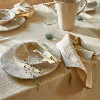 MagicLinen Linen Tablecloth