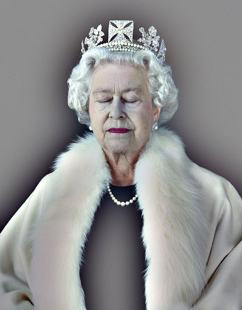 Queen Elizabeth II (‘Lightness of Being’), 2007, by Chris Levine (b.1960), 45¼in by 45in, lenticular print on lightbox, National Portrait Gallery, London.