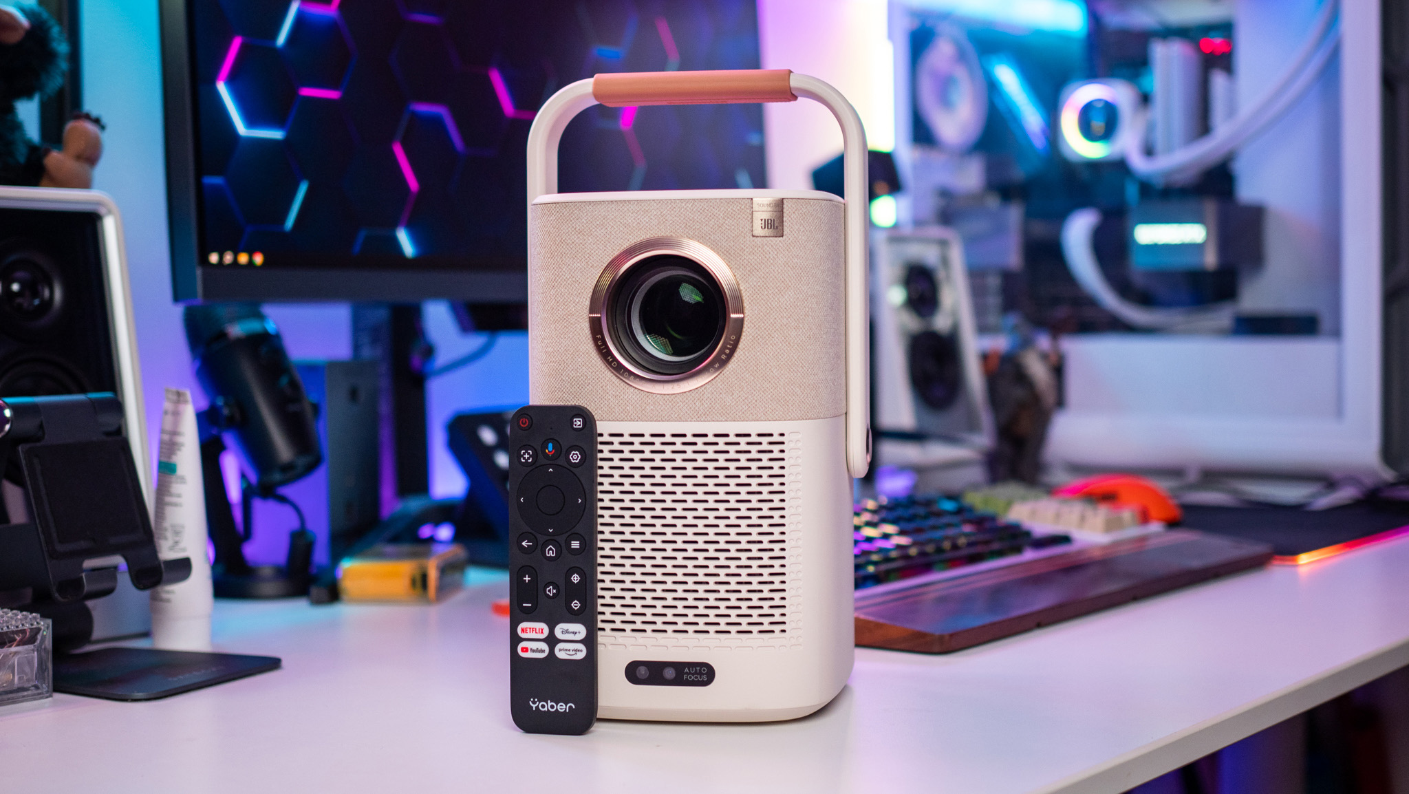 Yaber T2 Plus review: This budget portable projector is an amazing value