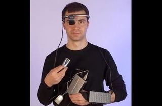 Xybernaut Poma Wearable PC (2002)