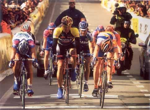 Gianluca Bortolami was a surprising winner in 2001 after the favourites allowed his dangerous break stay clear.