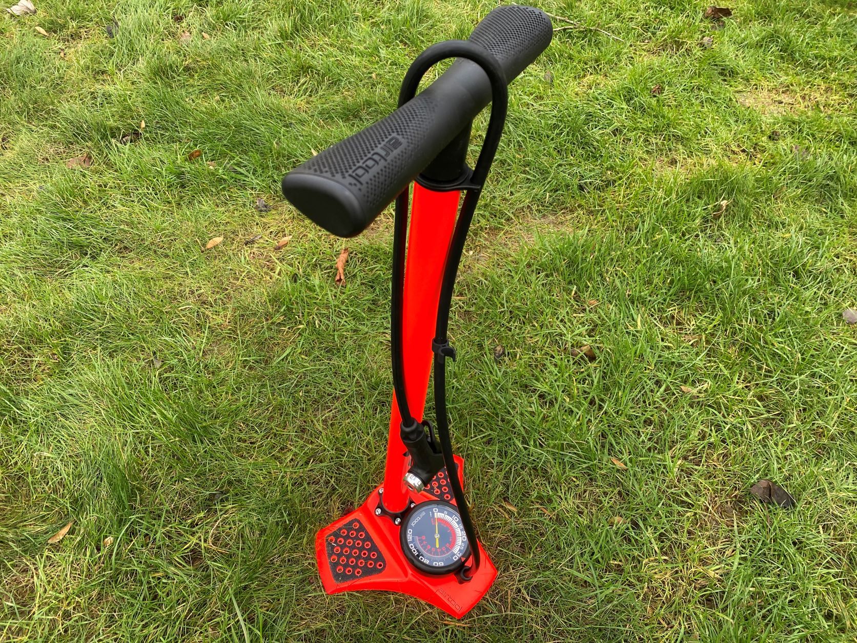 Specialized Air Tool Comp Floor Pump review the doitall pump that