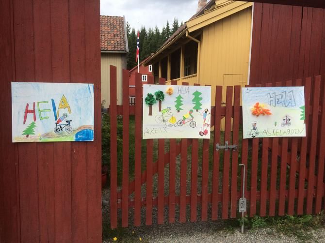 Even the local school children have gotten excited about the Worlds visiting their town.