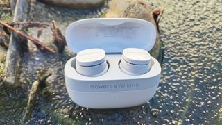 Bowers & Wilkins Pi6 wireless in-ears