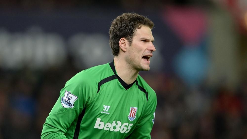 Hughes confirms Begovic contract talks | FourFourTwo