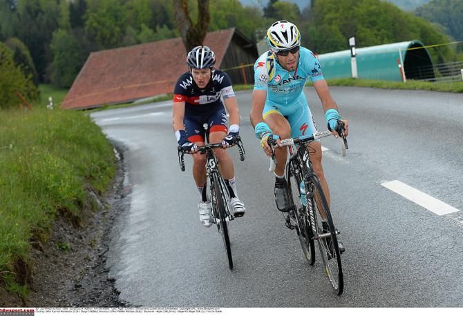 Nibali and Frank try to close the gap