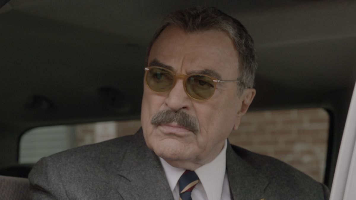 Frank Reagan in car in Blue Bloods series finale