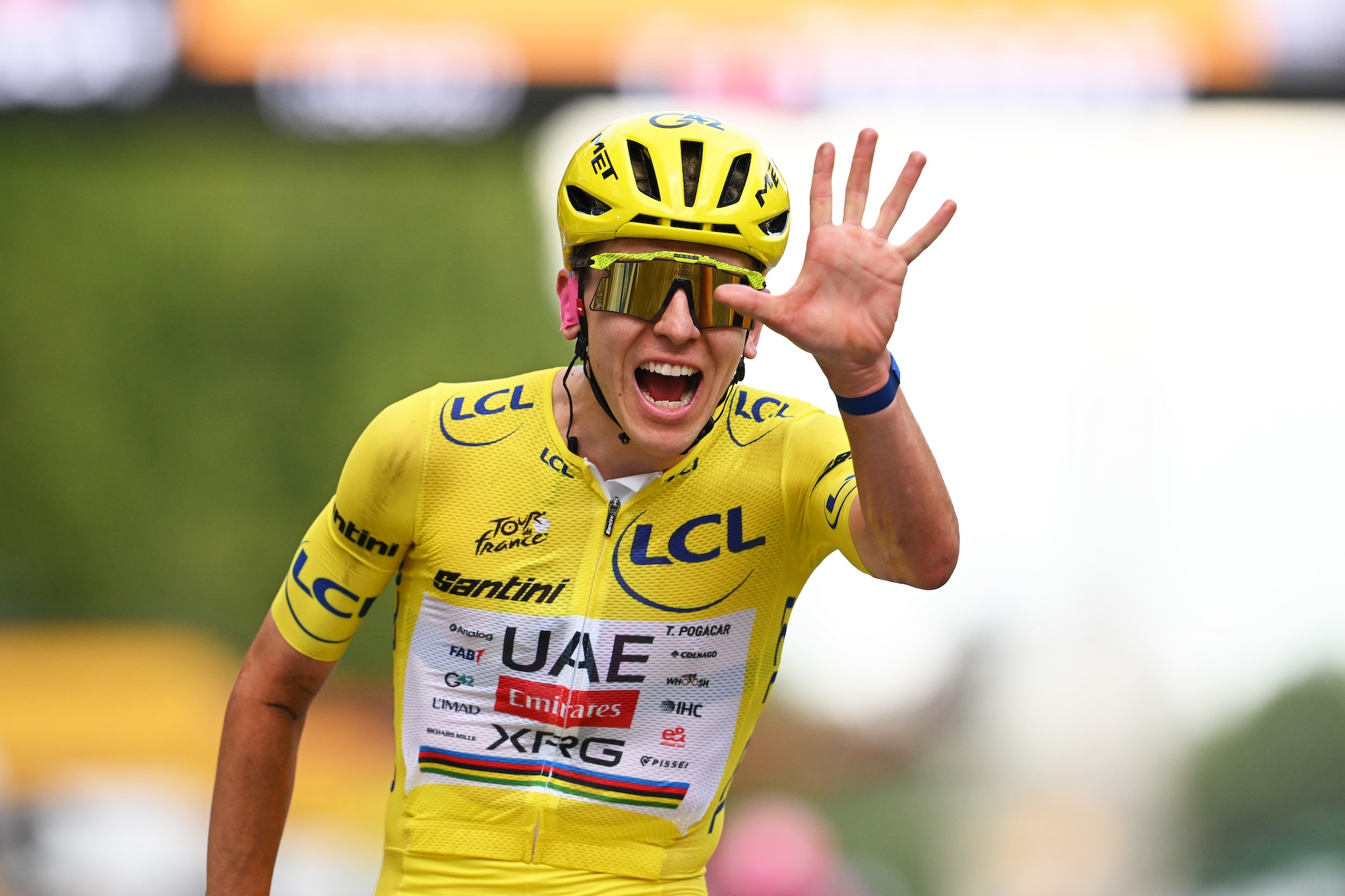 Tadej Poga&amp;#269;ar seals his fifth Tour de France victory