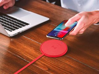 Easyacc Wireless Charging Pad Red Hero