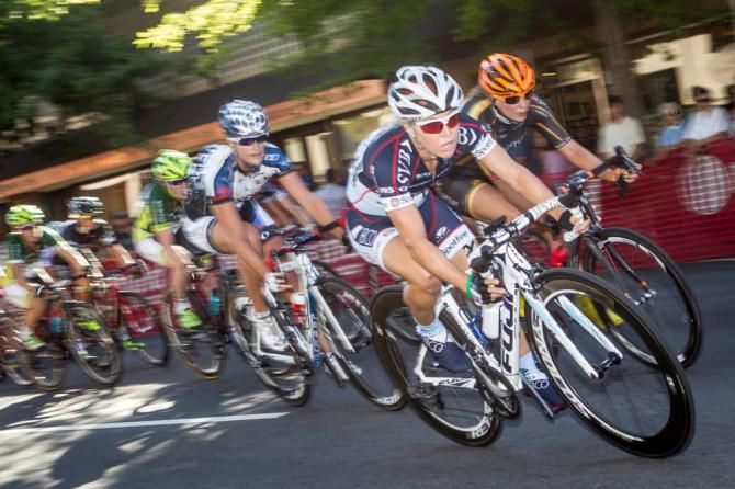 Shelley Olds in action in the 2013 edition of the Cascade Cycling Classic