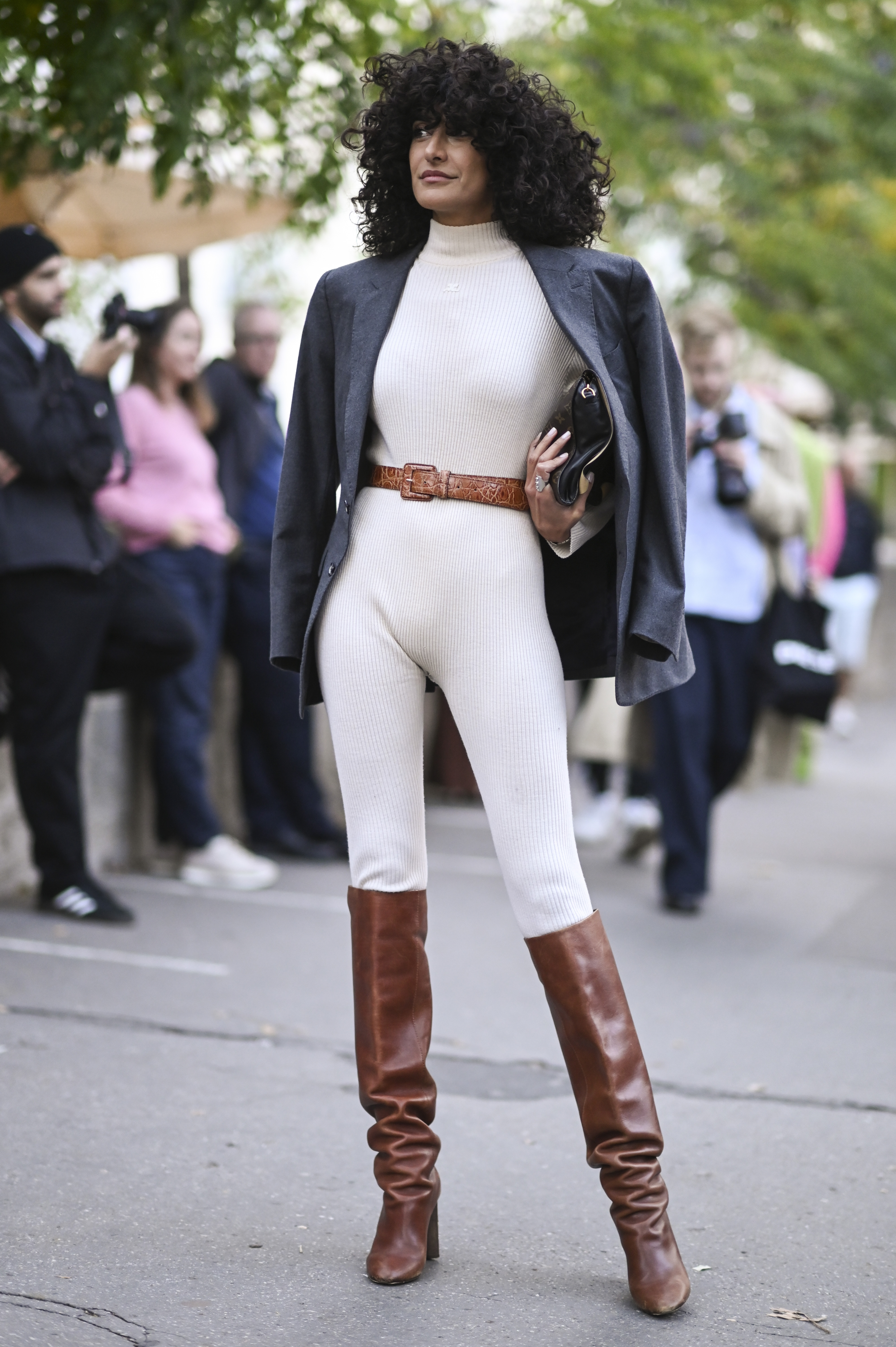 30 Best Chic Knee High Boots Outfit Ideas Fall & Winter 2022