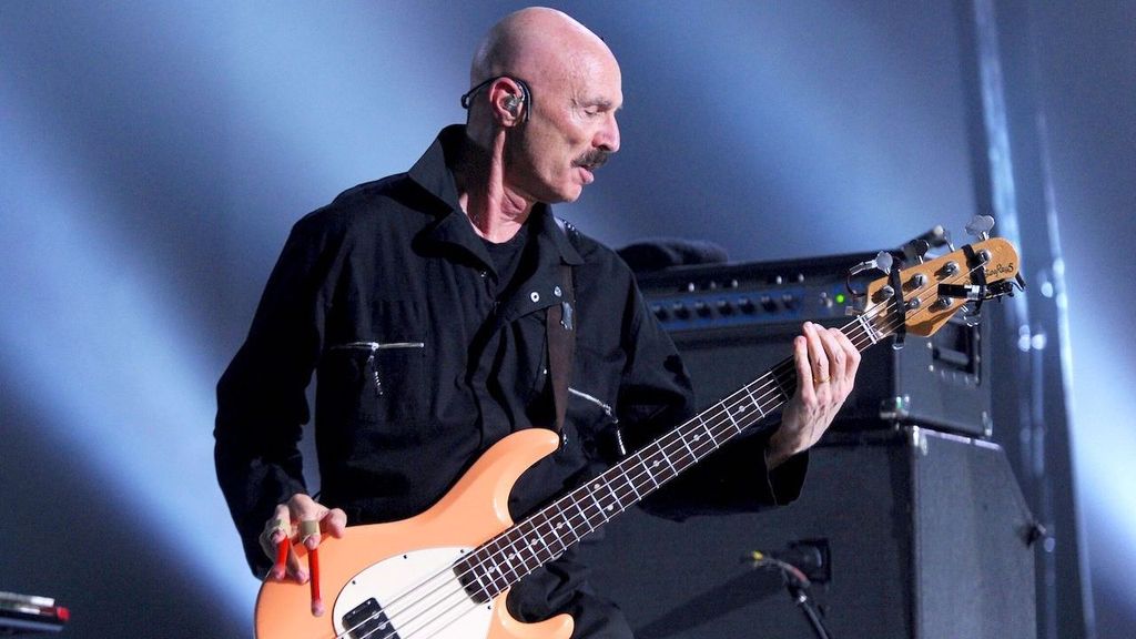 Watch Tony Levin demonstrate his signature ‘funk fingers’ Guitar World