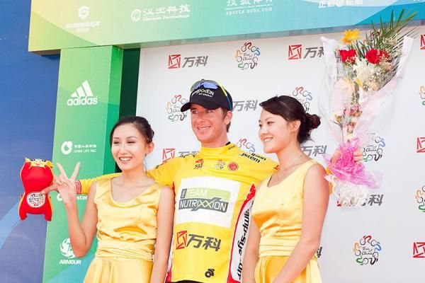 Prologue winner Dirk Muller (Team Nutrixxion Sparkasse) remains in the race lead.