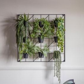 Bari 9 Wall Planters