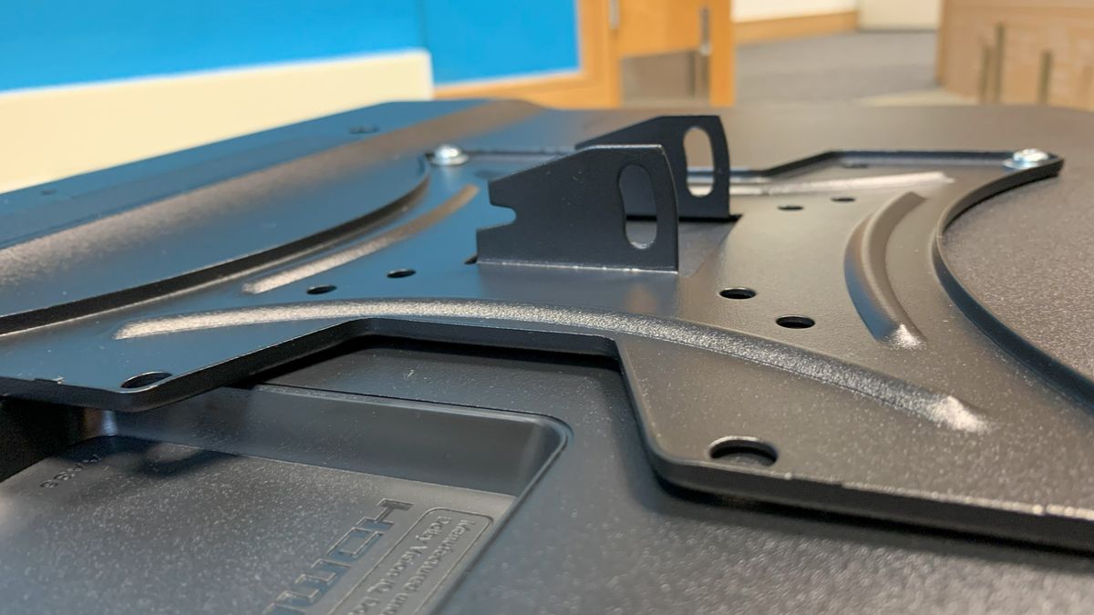 Perlesmith PSSFK1 review a fullmotion TV wall mount that's a small