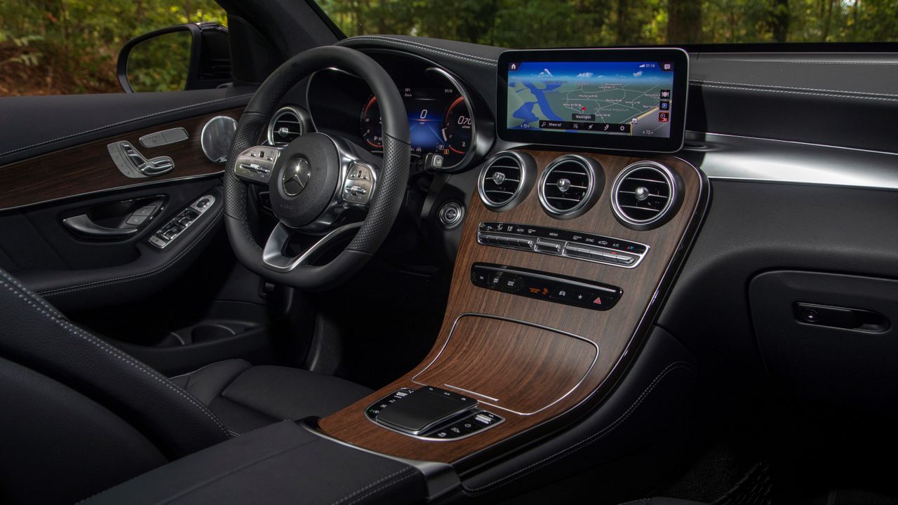 2020 Mercedes-Benz GLC 300