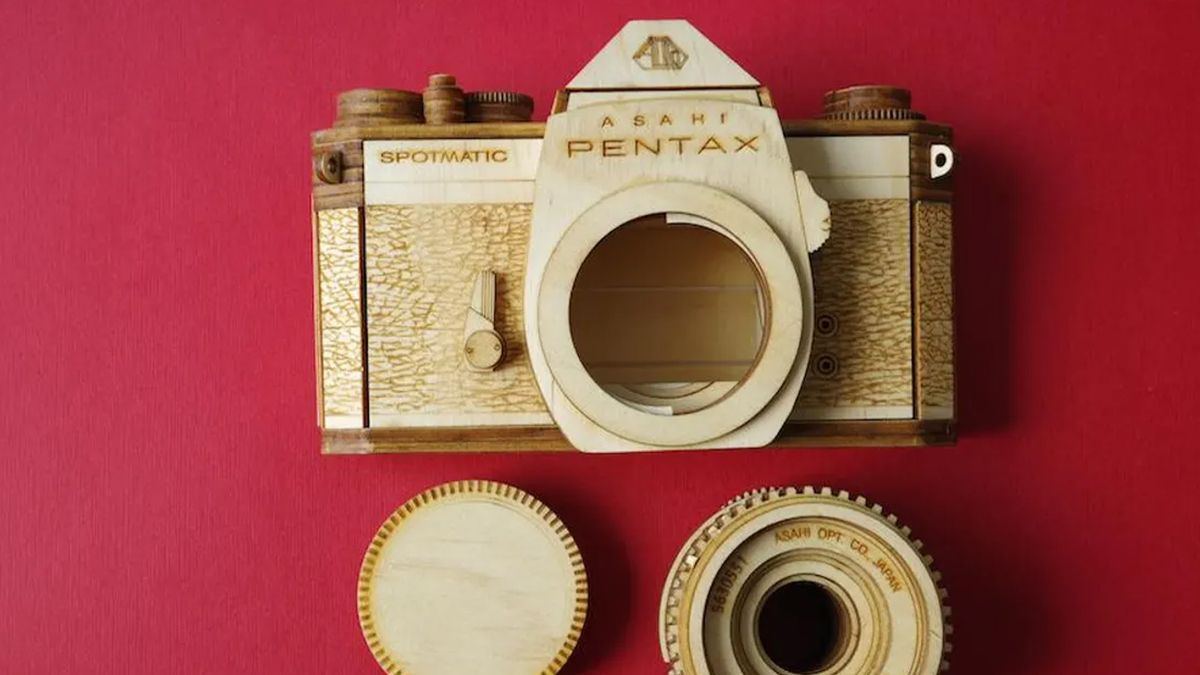 This affordable retro camera remake is made entirely out of wood – and ...