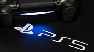 Expected PS5 logo illuminated by controllerq