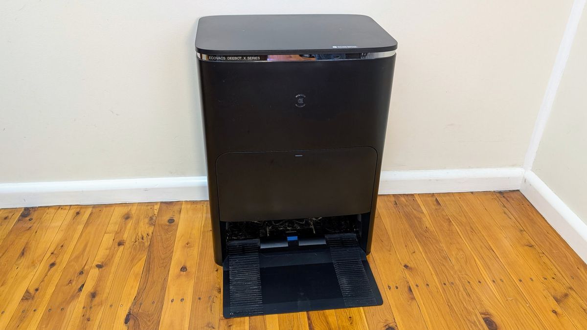 Ecovacs X5 Pro Omni base station without the robovac