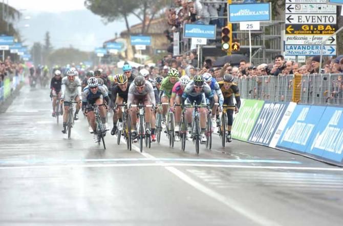 The finishing sprint on stage 2 of at Tirreno-Adriatico