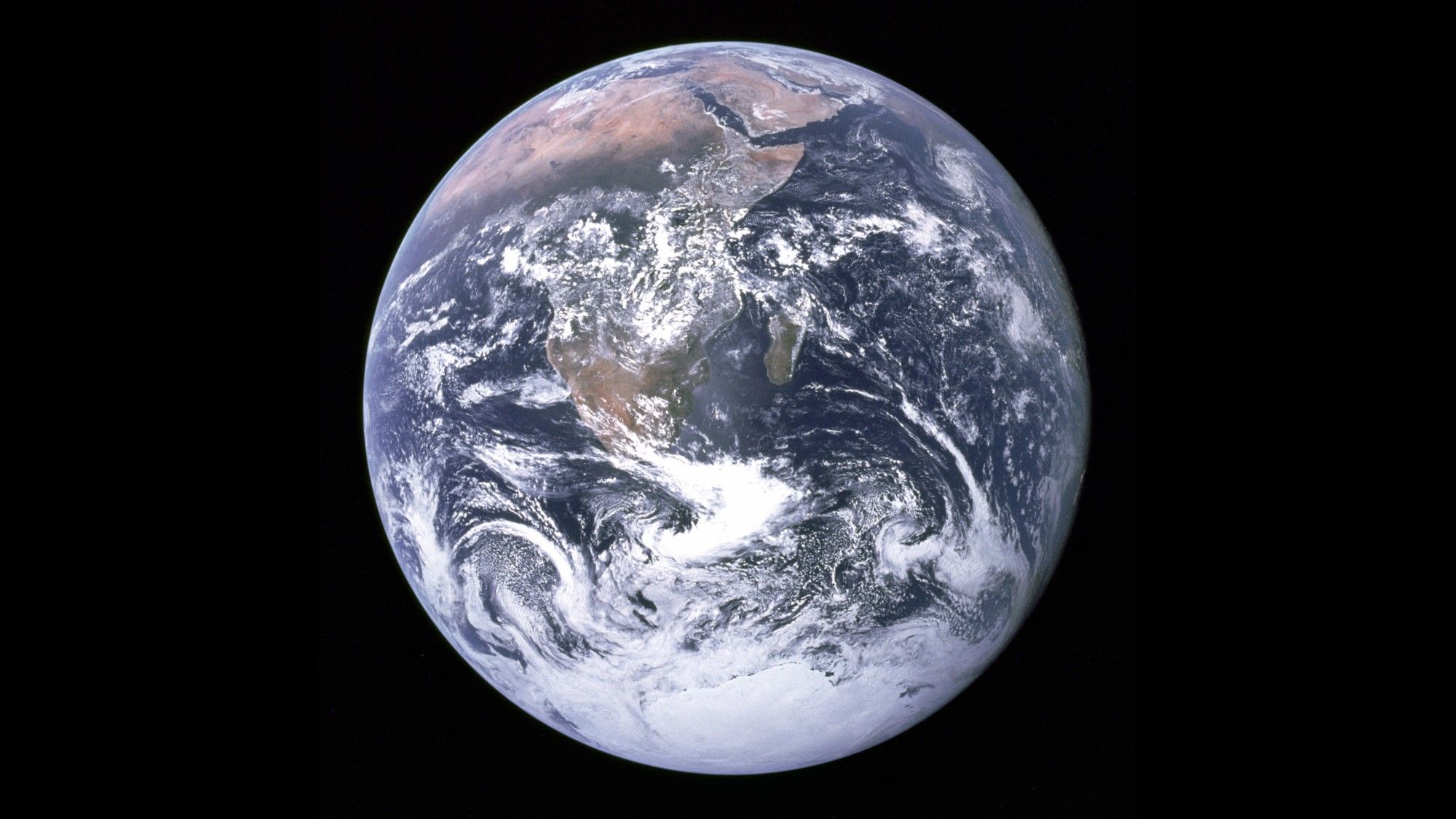 The 1st photograph of all Earth: The Blue Marble 50 years