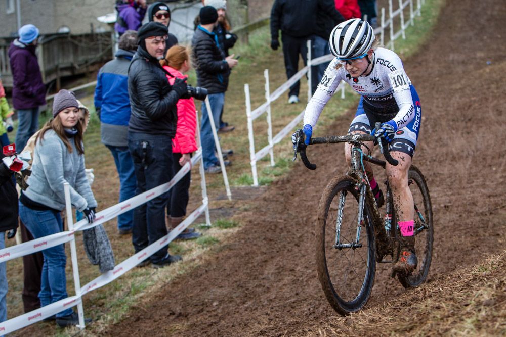 Ellen Noble (JAM Fund) opens a gap on the field