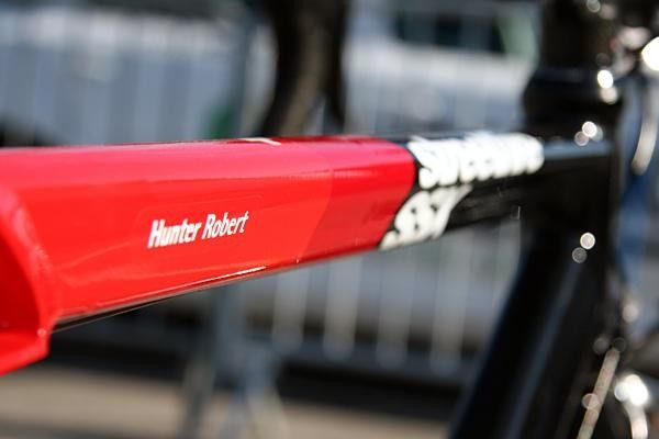 The profile of the top tube.