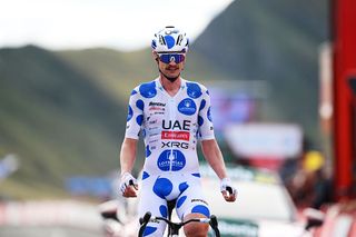 EL FERIAL LARRA BELAGUA, SPAIN - AUGUST 02: Jay Vine of Australia and UAE Team Emirates - XRG - Polka Dot Mountain Jersey celebrates at finish line as stage winner during the La Vuelta - 80th Tour of Spain 2025, Stage 10 a 175.3km stage from Parque de la Naturaleza Sendaviva to El Ferial Larra Belagua 1585m / #UCIWT / on September 02, 2025 in El Ferial Larra Belagua, Spain. (Photo by Dario Belingheri/Getty Images)