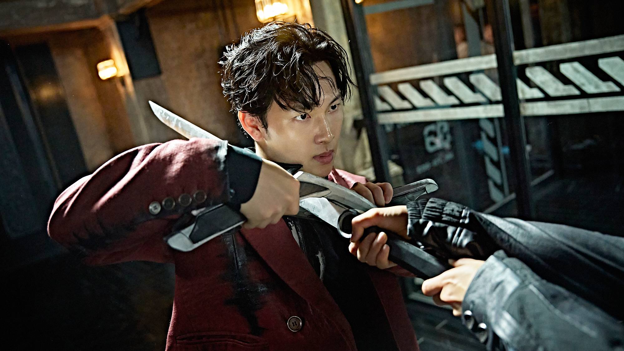 Yim Si-wan as Lee Han-ul in &quot;Mantis&quot; on Netflix