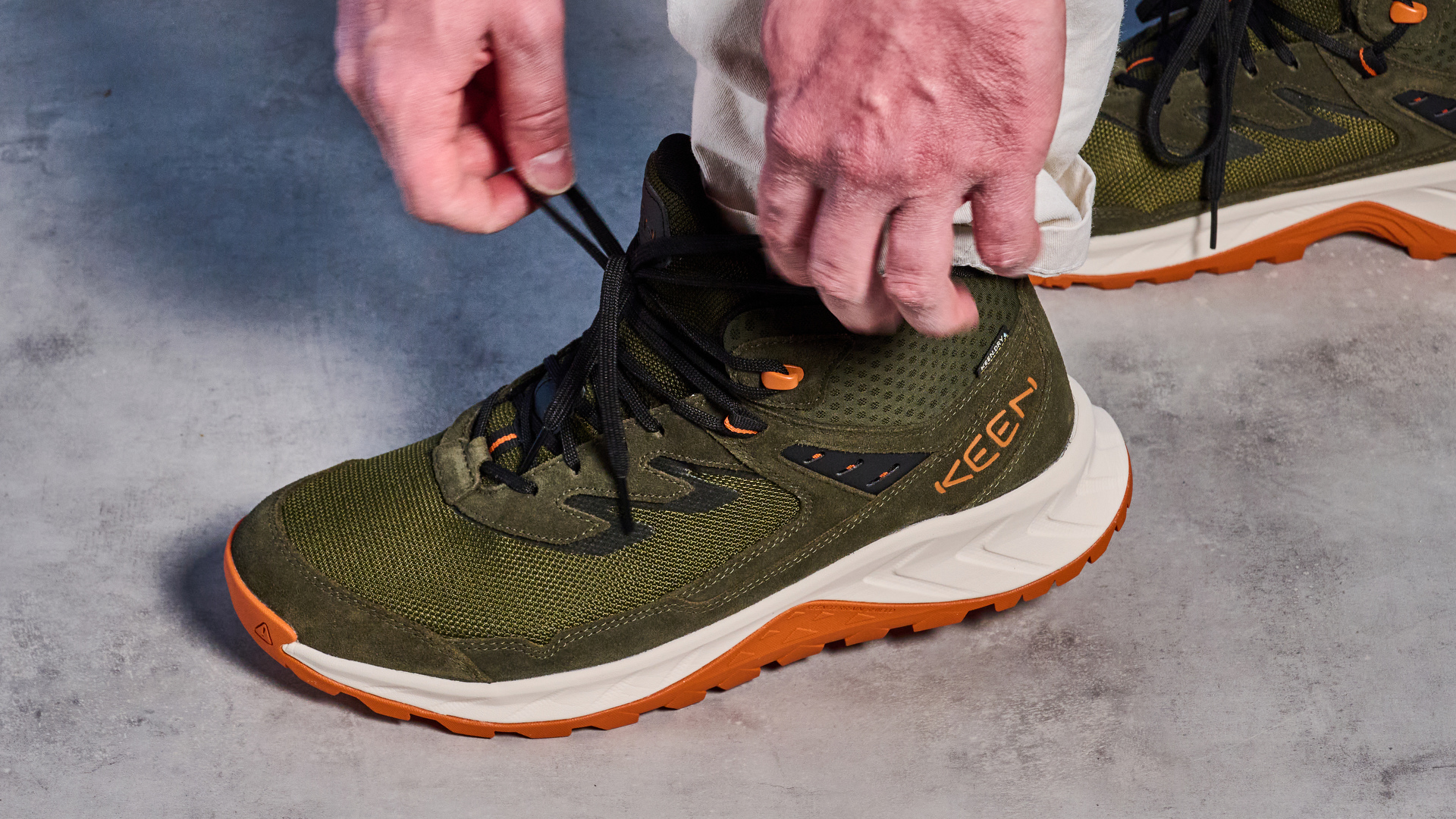 The Keen Hightrail Mids being tied