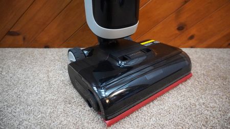 Dreame H15 Pro Heat wet and dry vacuum photographed on a carpet.
