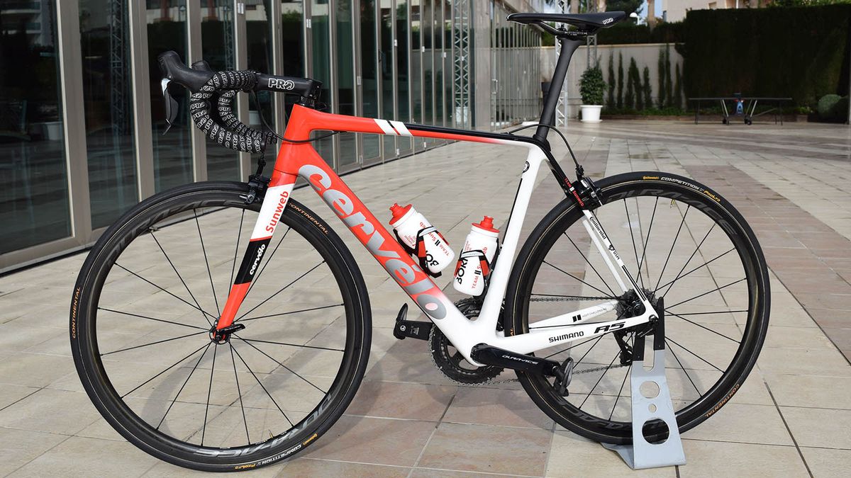 A look at the non-driveside of Dumoulin's bike