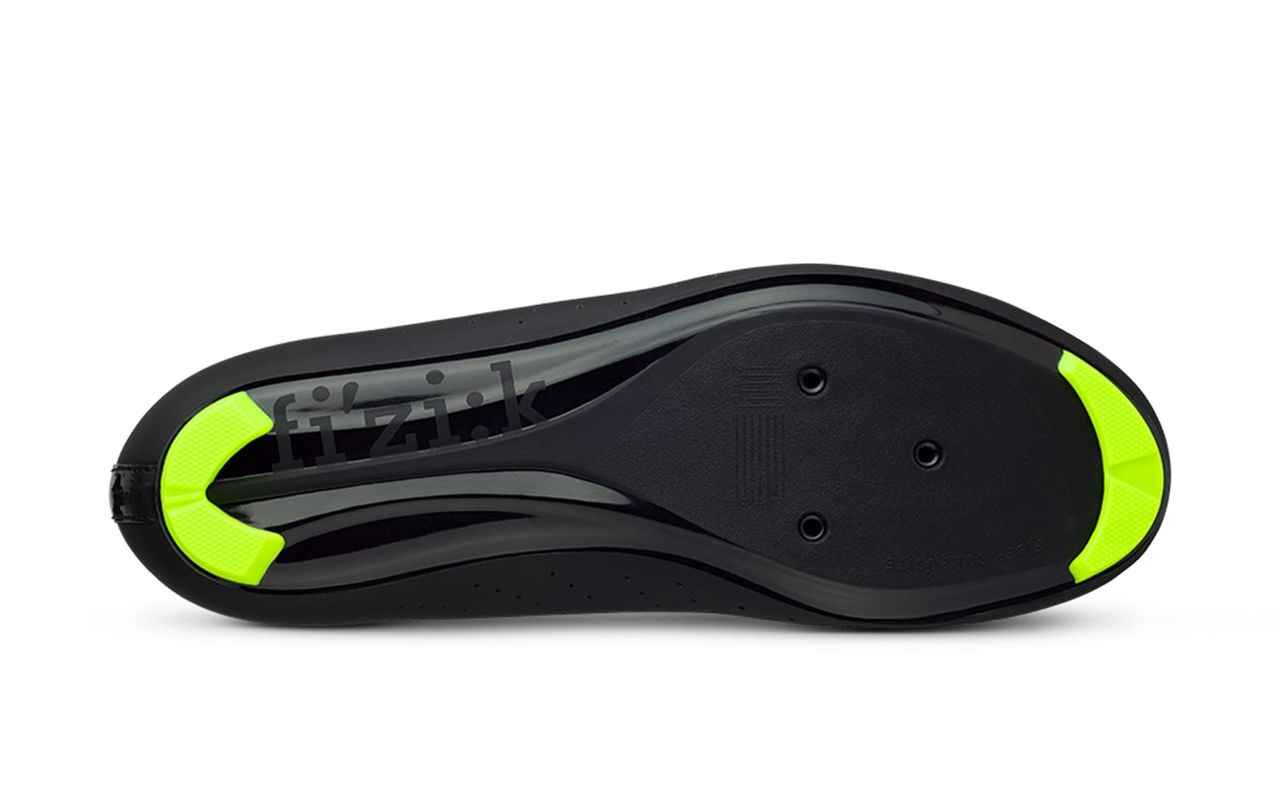 The Tempo Overcurve features Fizik's R5 carbon sole