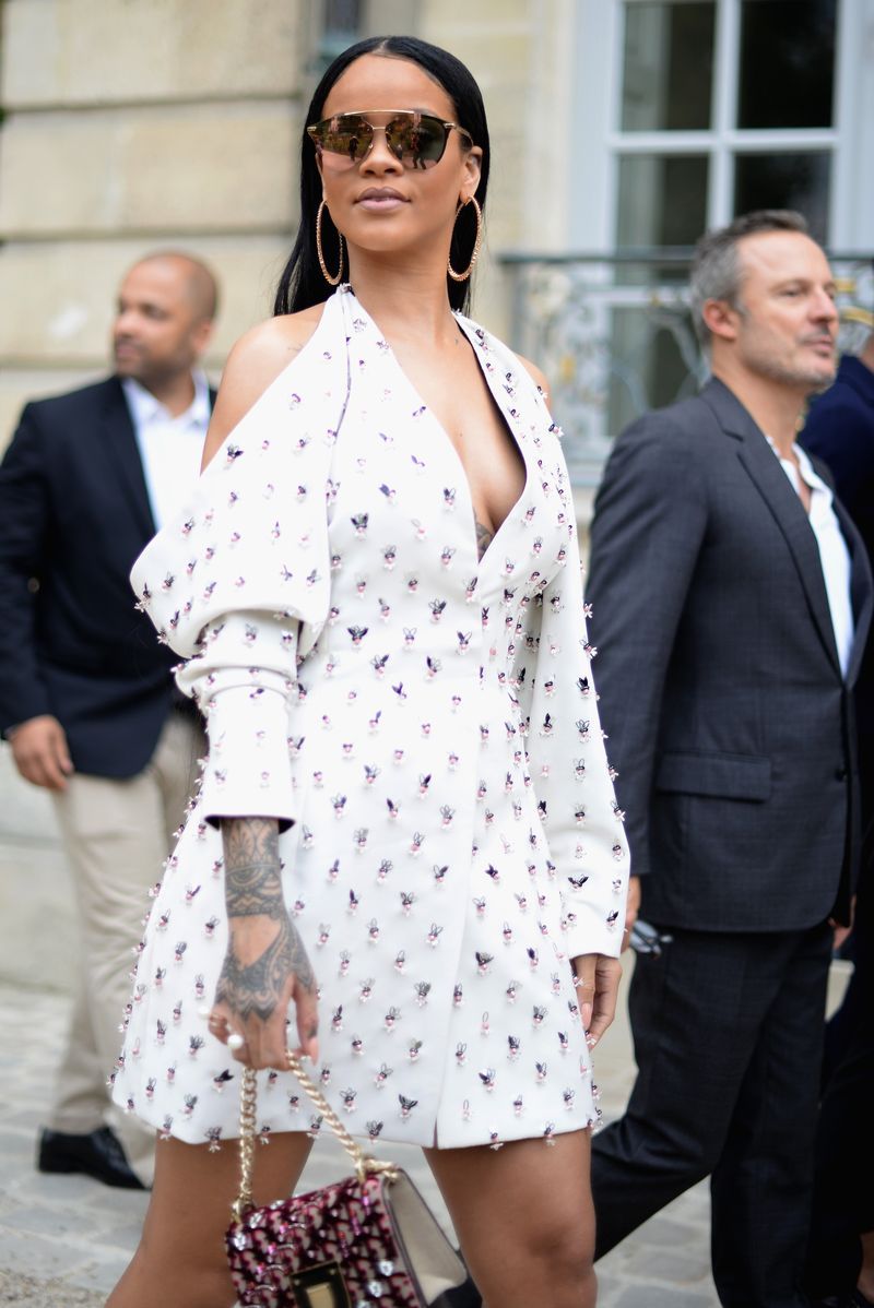 christian dior street style paris fashion week womenswear springsummer 2017