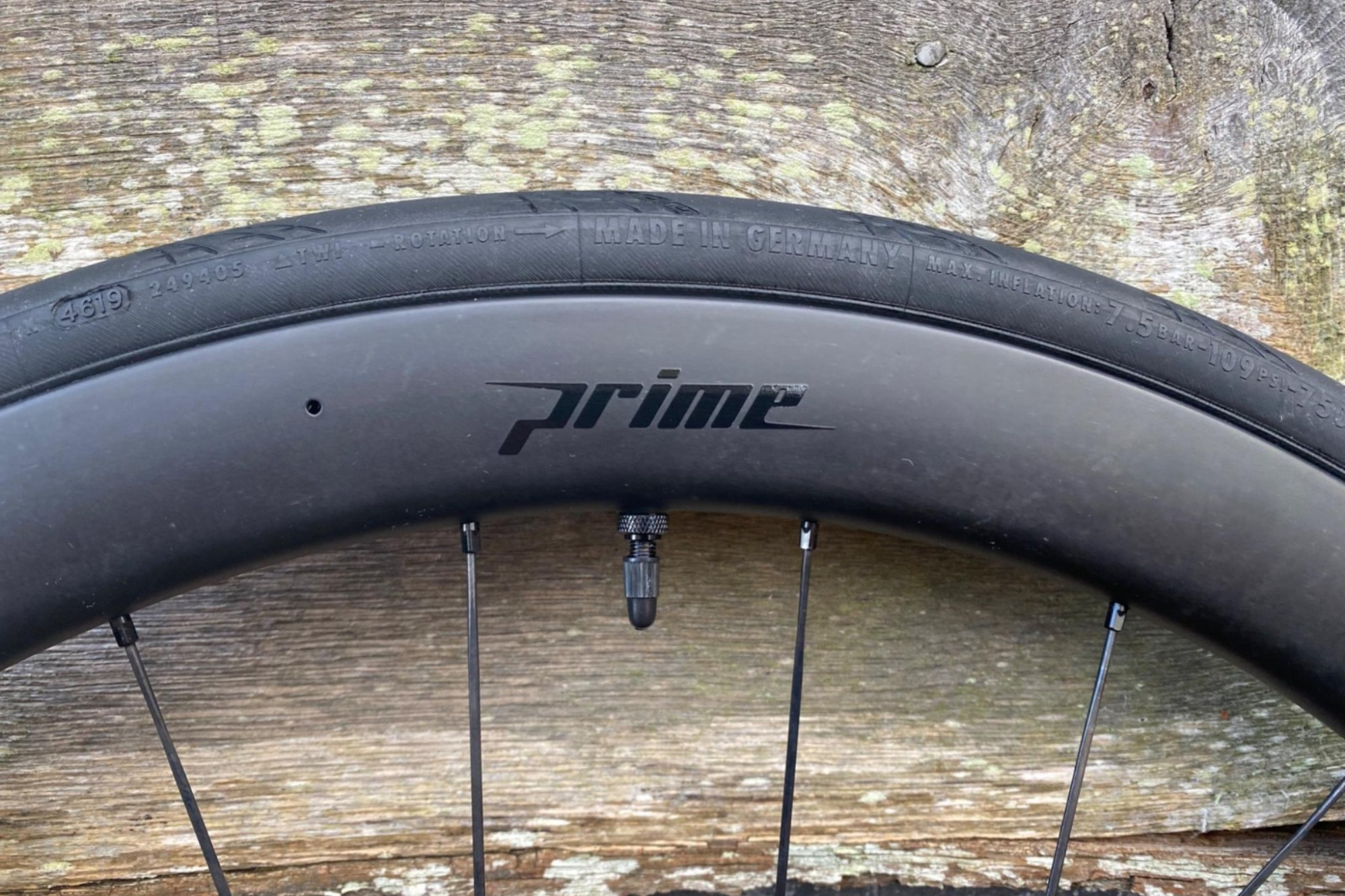 Image shows Prime Primavera 44 road wheels