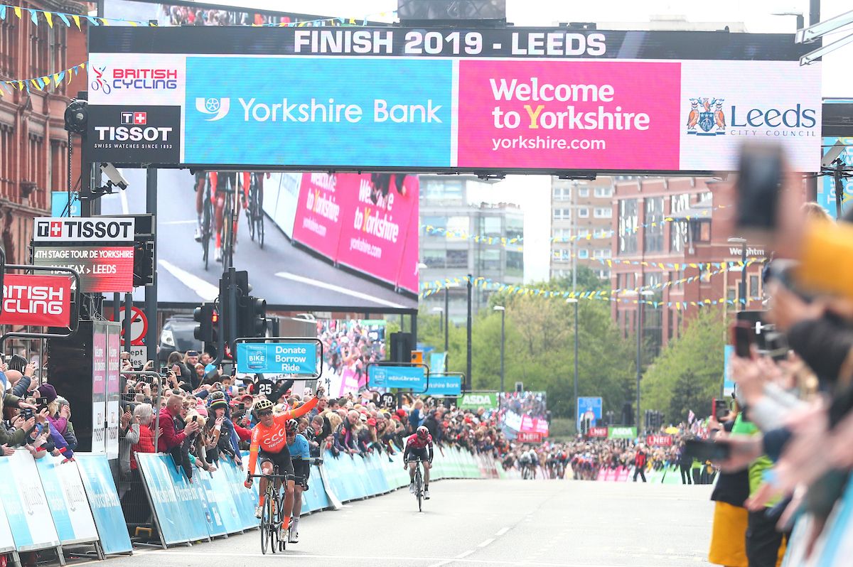Van Avemaet outsprints Lawless in Leeds