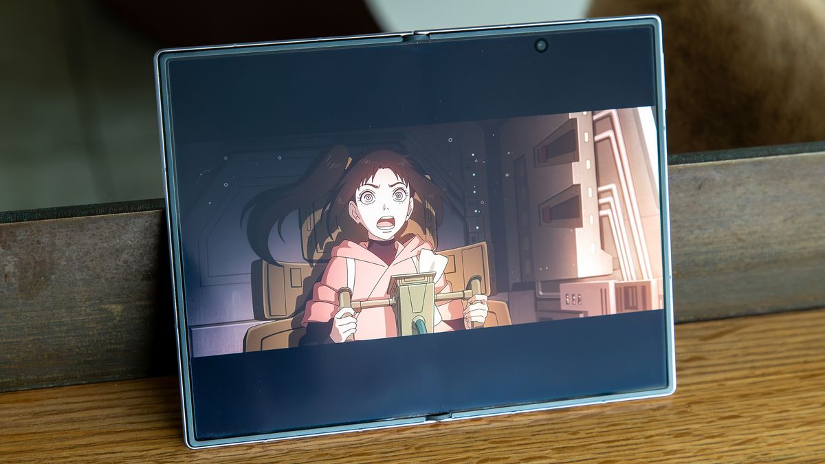 The Ninth Jedi on the Galaxy Z Fold 8