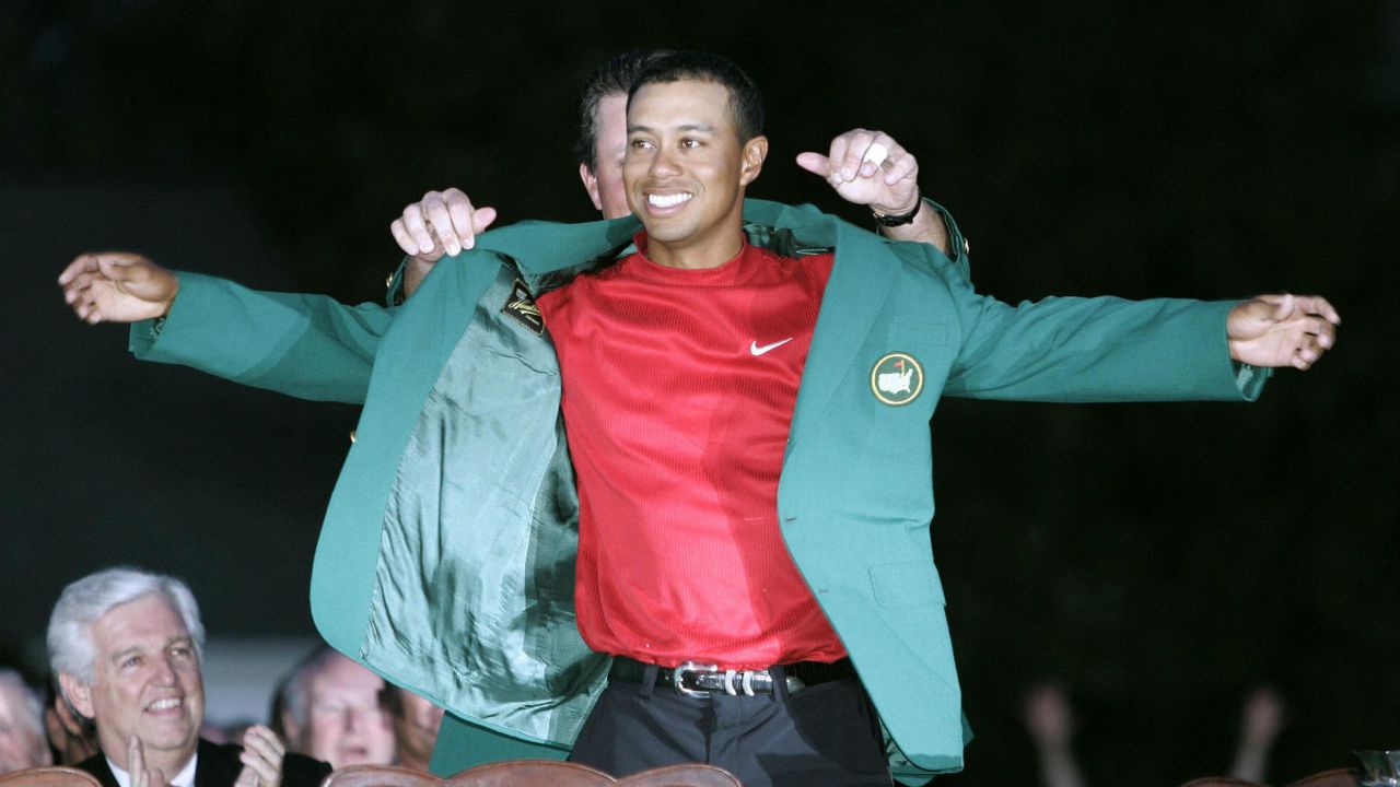 Tiger Woods golf career earnings