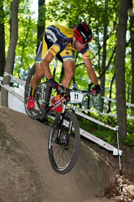 Brian Matter from Sheboygan, WI in Nitro Amphitheater boulder drop