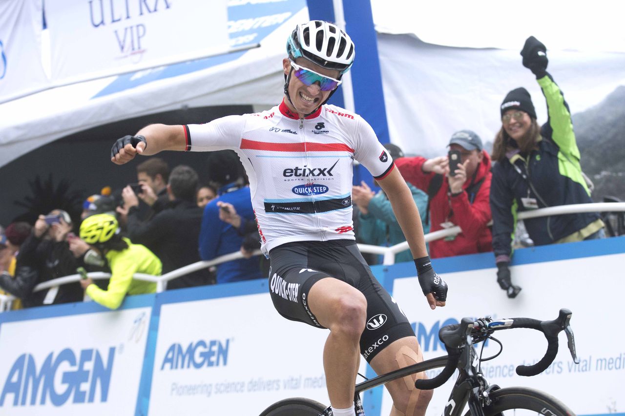 Yes! Julian Alaphilippe (Etixx-Quickstep) is pumped with victory