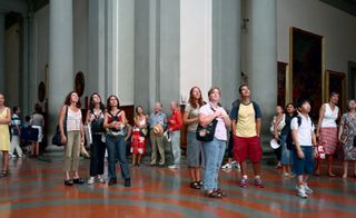 Audience 4, Florence, by Thomas Struth, 2004.