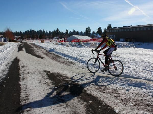 Another right-hand turn brings the course back on to pavement.