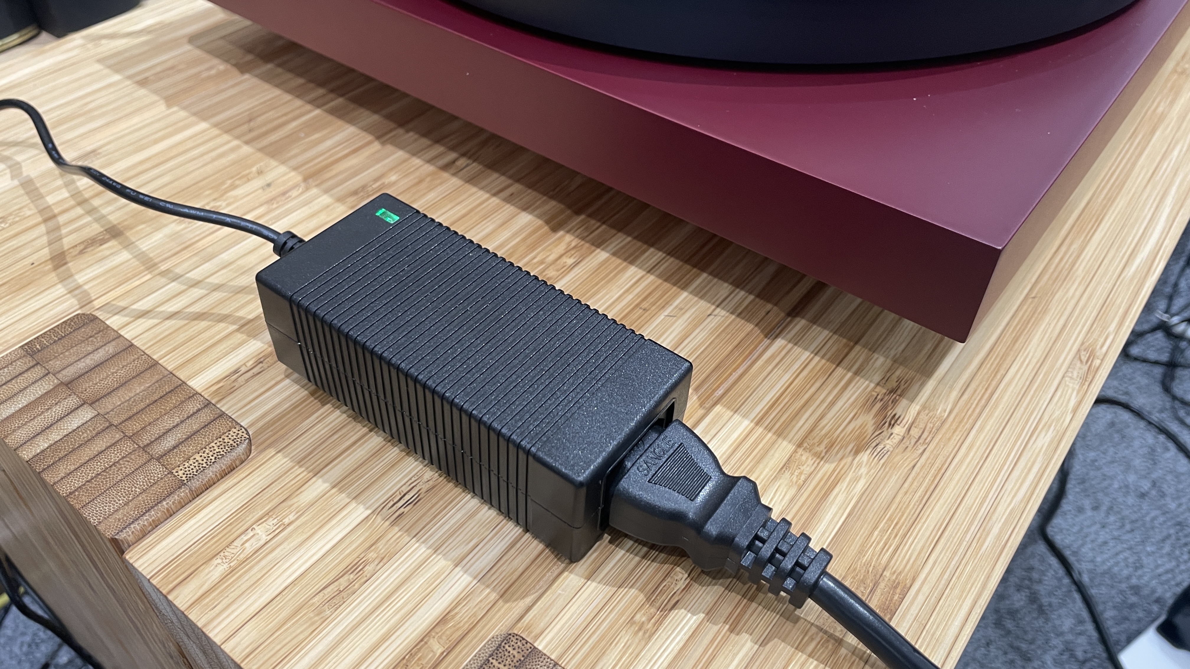 Pro-Ject High Power it Power Supply Upgrade for Evo 2 turntable
