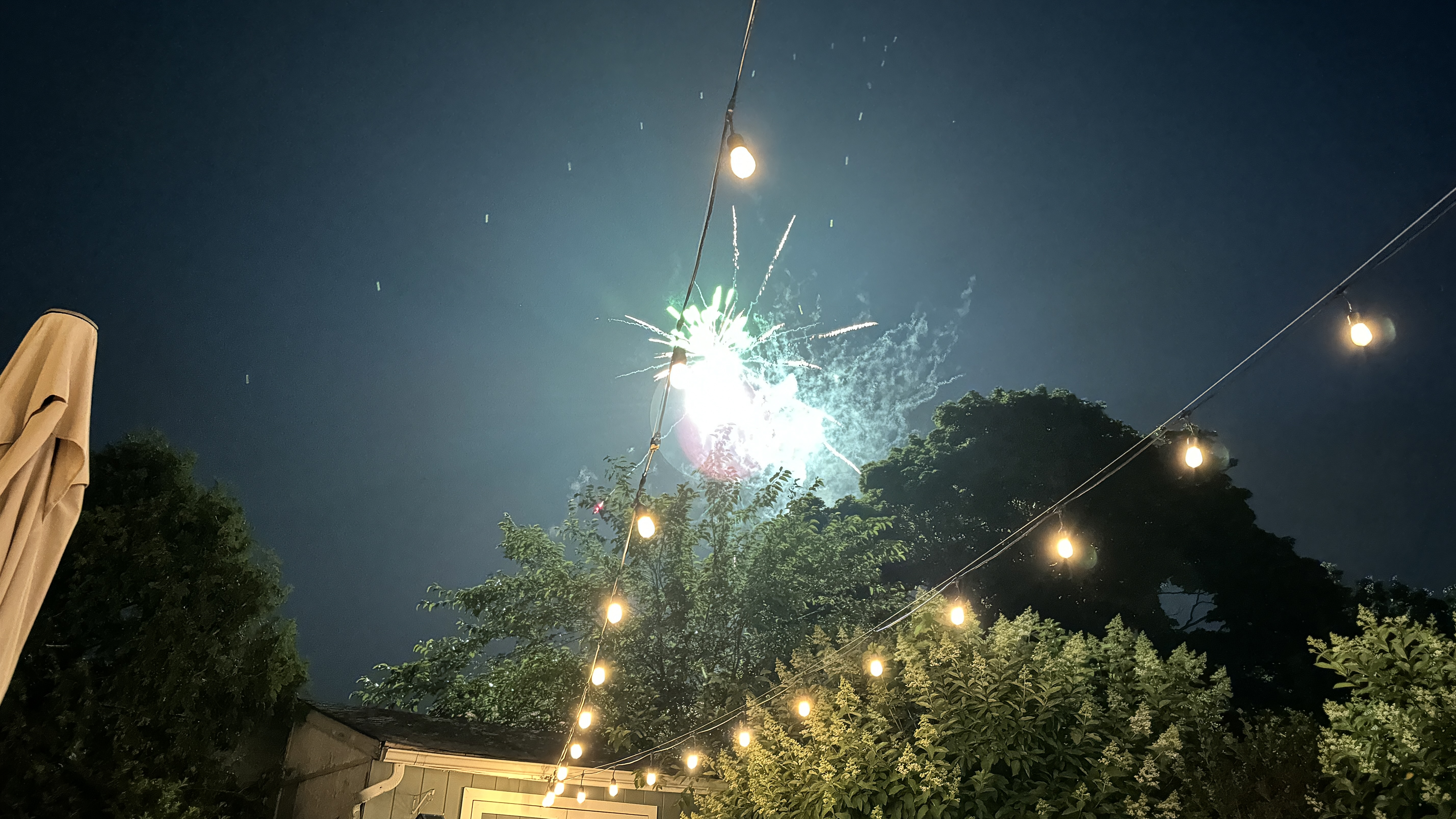 iPhone 15 Pro Max Fireworks