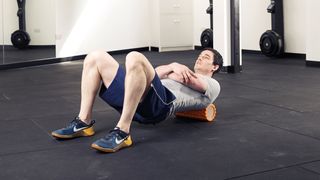 foam-roller-exercises-upper-back