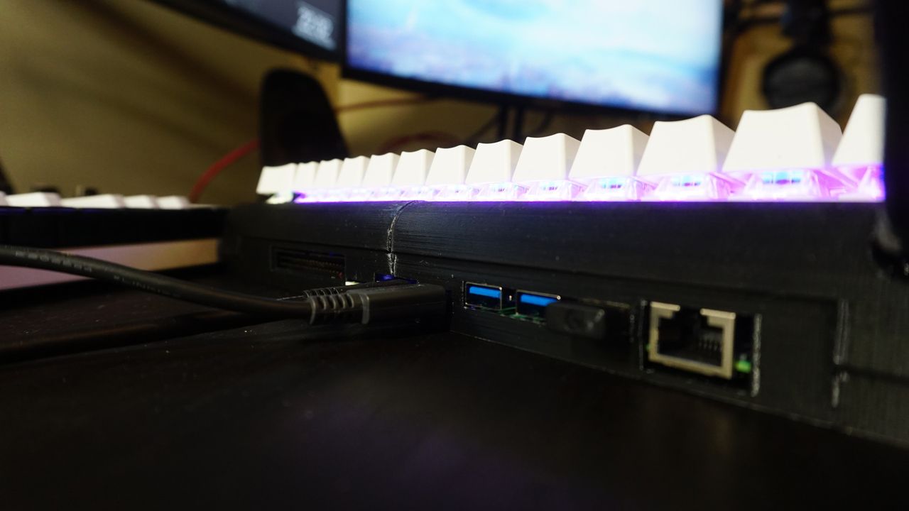 Raspberry Pi 400 mechanical keyboard hack
