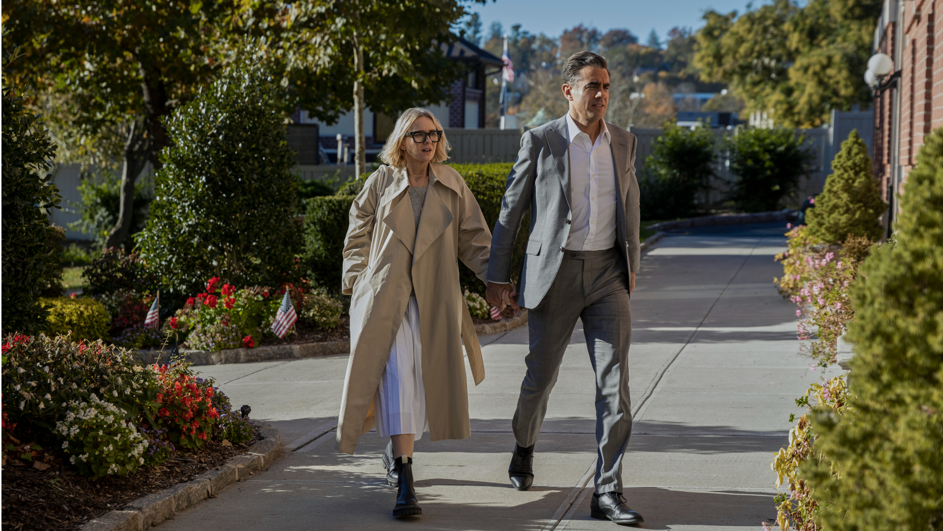 Naomi Watts y Bobby Cannavale en El vigilante