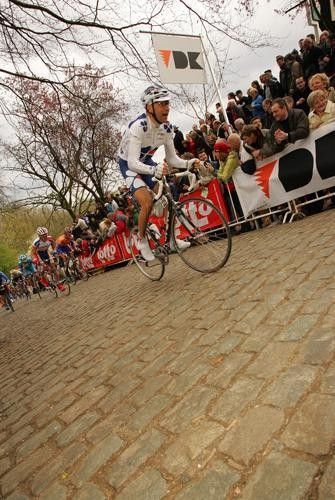 The well worn cobbles of the Kemmelberg.