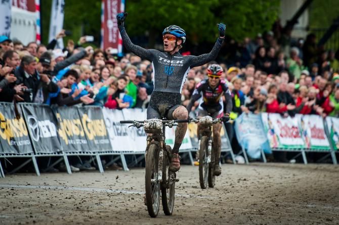 Dan McConnell wins the men's race in Albstadt